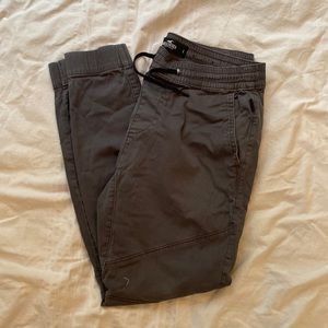 Hollister Mens L skinny jogger